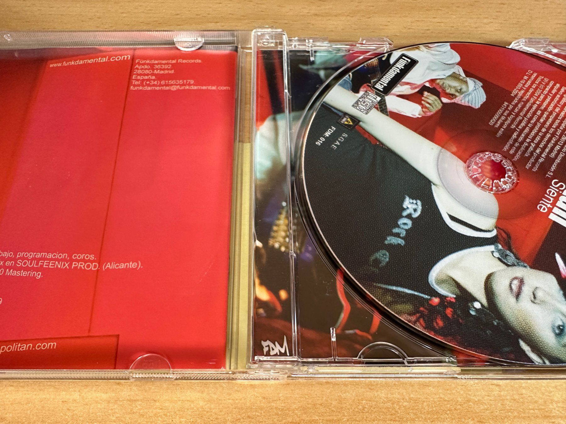 CD: Funkopolitan – Escucha y siente – Usato da Rikon im Tösstal venduto da Alpenmutz 2
