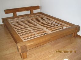 Holzbettgestell