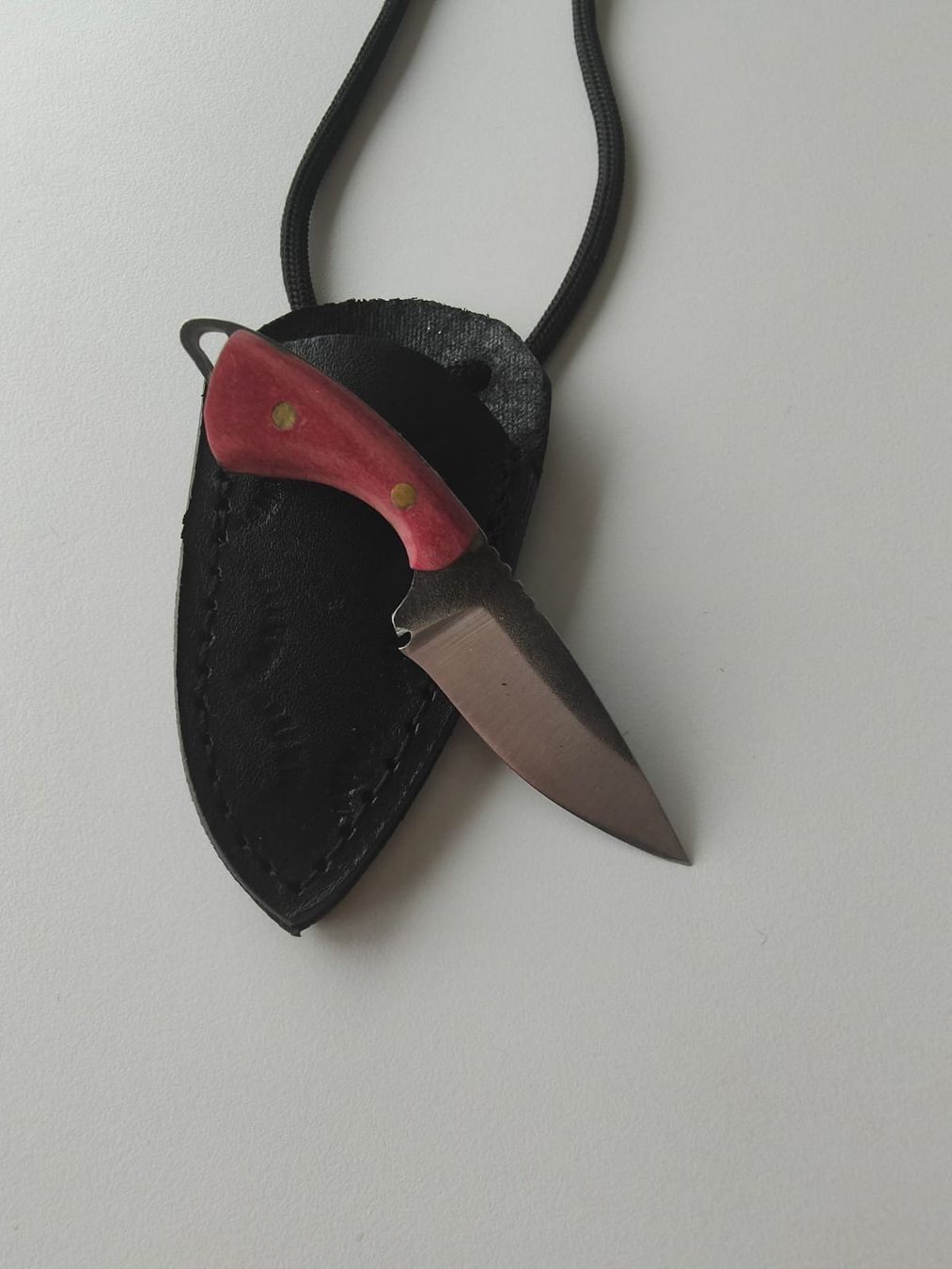 Zubehör: Handgefertigtes Kettenmesser mit Scheide. – Neu und originalverpackt aus Oberentfelden von ase_sk8n