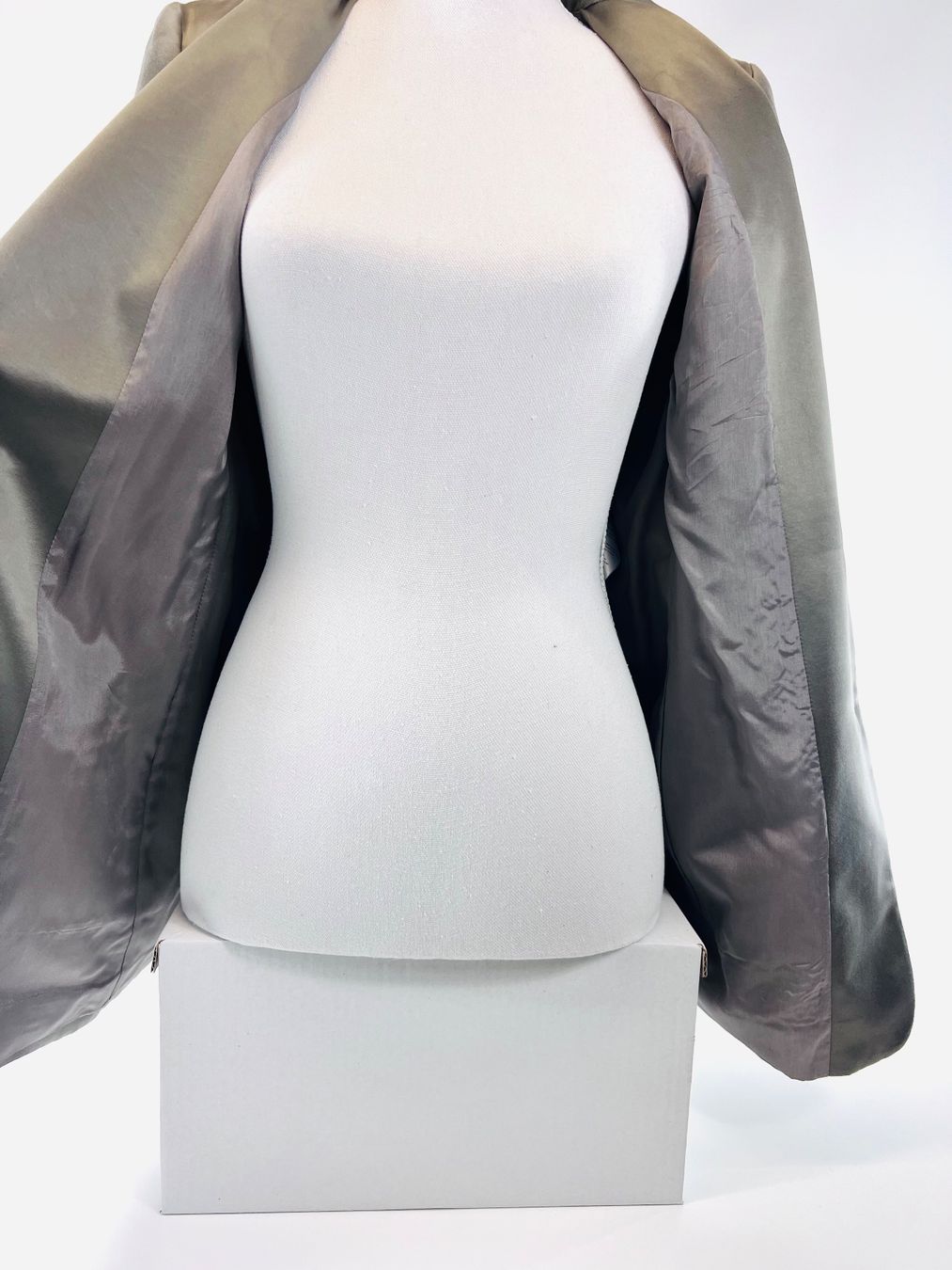 Escada Giacche: ESCADA SPORT Langblazer in Medium Grey - Gr. 34 / XS – Usato da Zürich venduto da Arche_Brockenhaus 6