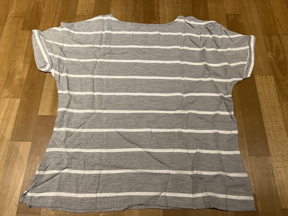 S.Oliver Chemisiers: s.Oliver Shirt Damen Grösse 42 gestreift grau weiss – D'occasion à Münsingen par est_s6vf 1