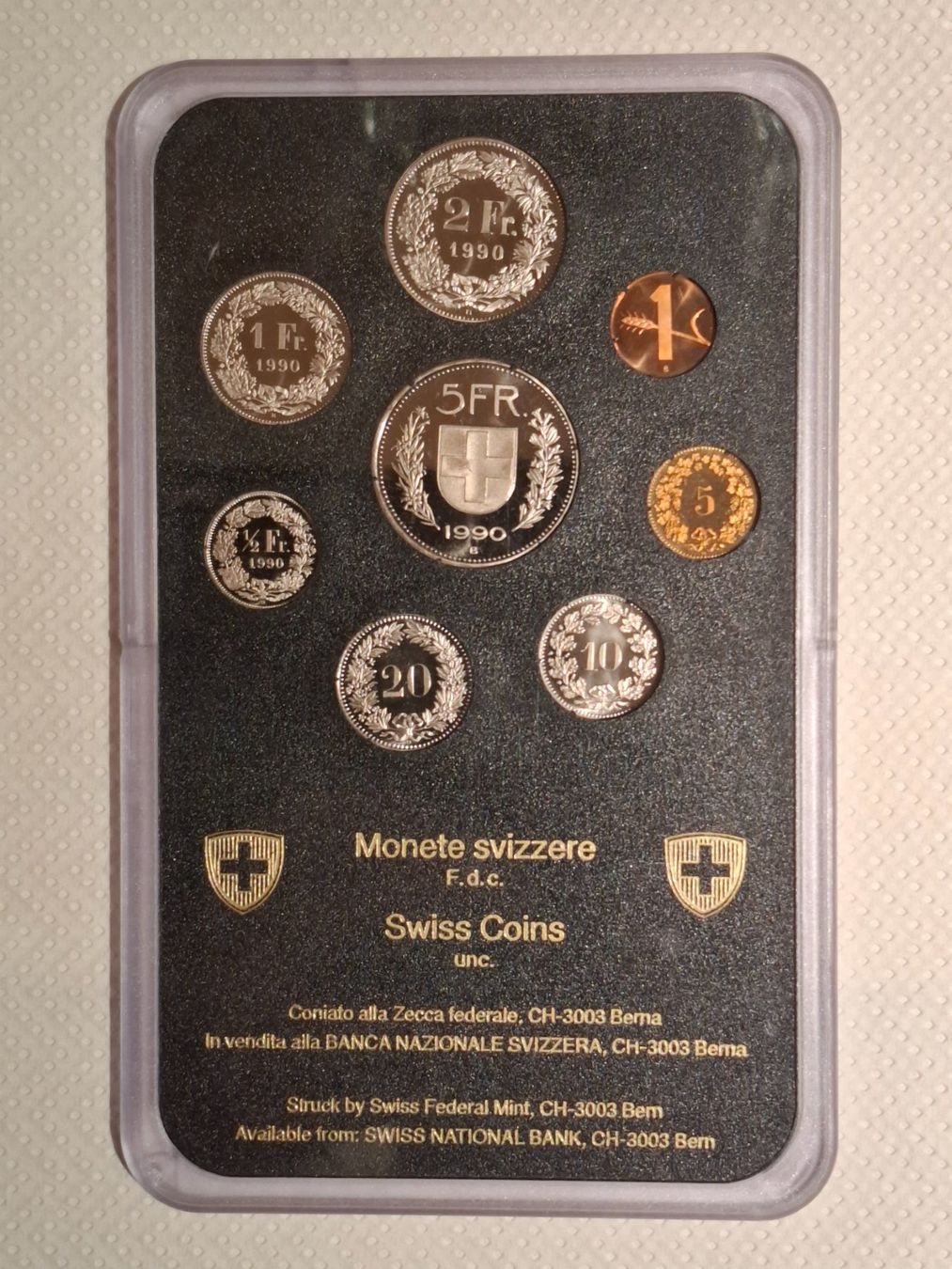 Tutti le monete: Münzsatz / Jeu de monnaie 1990 – Nuovo e nell'imballaggio originale da Neuchâtel venduto da Grandloupblanc 1