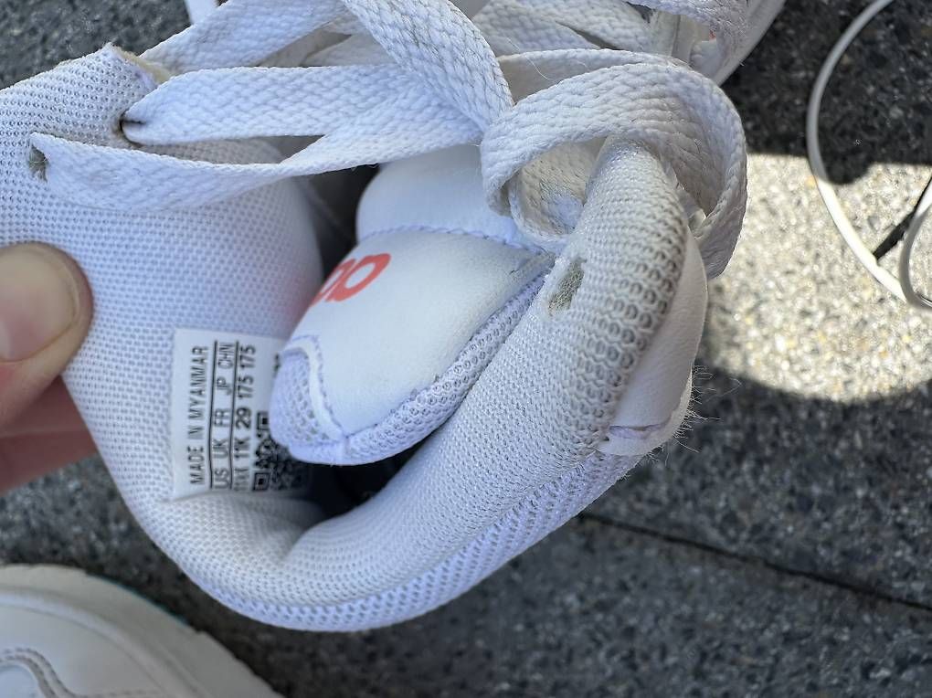 Schuhe für Mädchen: Adidas Sneaksrs, Gr. 29 – Gebraucht aus Birmensdorf ZH von DaWi15 2