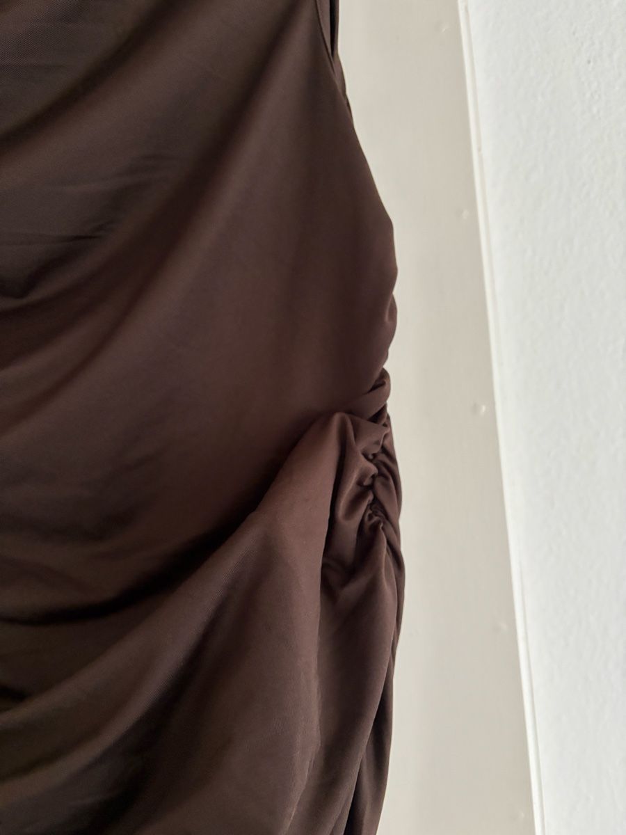 Zara Top: Brown One-Shoulder Draped Top ZARA – Usato da Wallisellen venduto da eli_v7dn 1