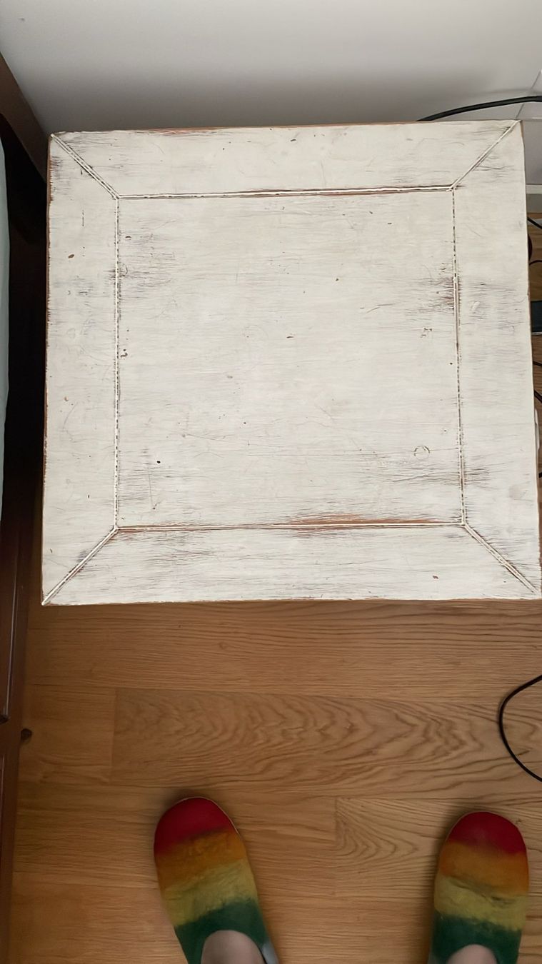 Comodini: Vintage distressed bedside table – Usato da Luzern venduto da kim_my9c 1
