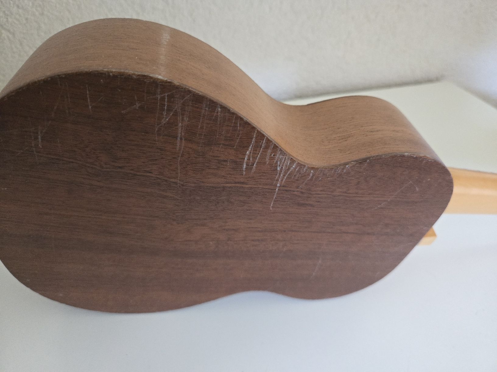Strumenti musicali: Ukulele – Usato da Rüschegg Gambach venduto da zbi_7jfh 1