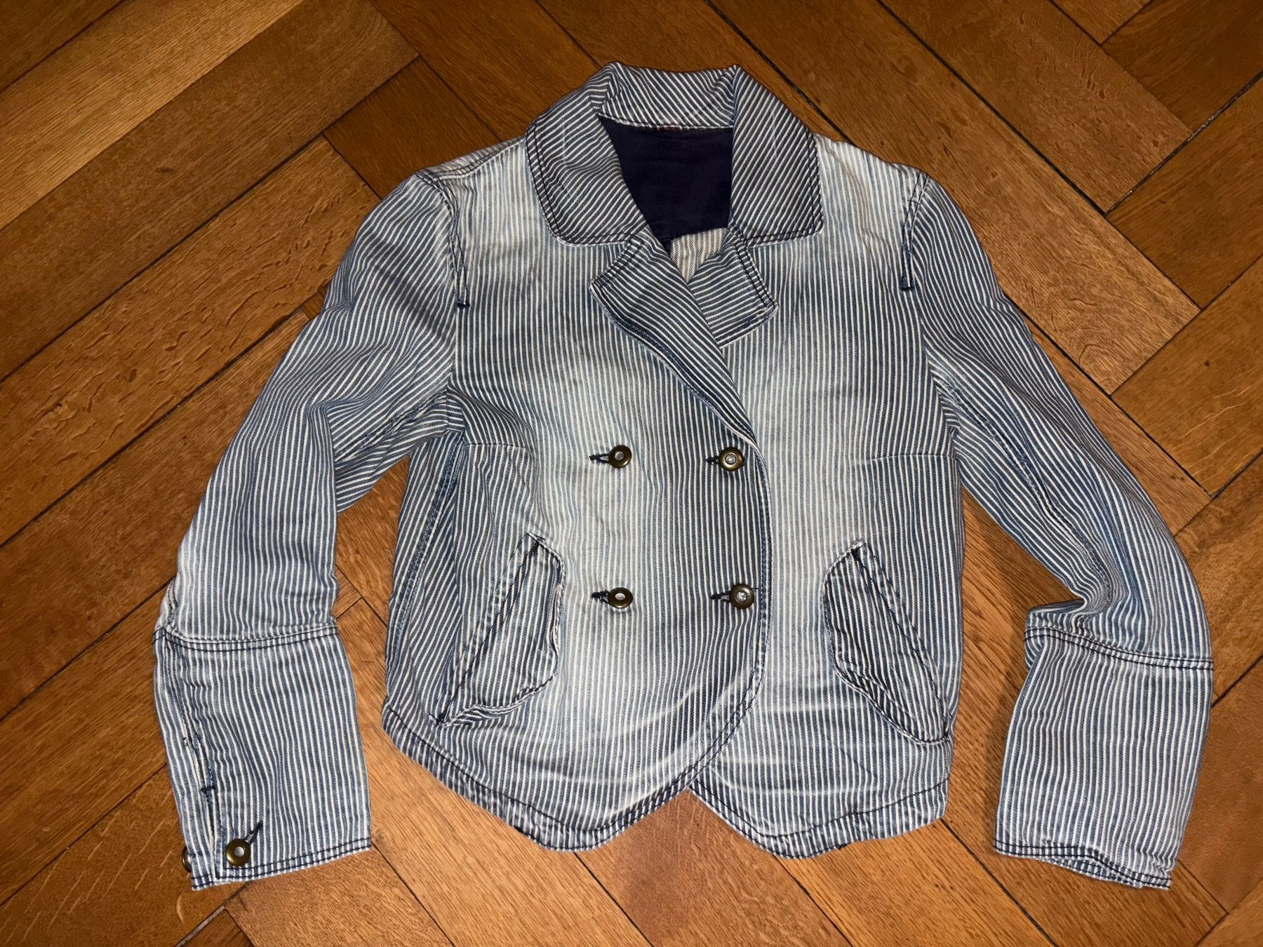 H&M Giacche: Gestreifte cropped H&M-Jacke Gr. 34 – Usato da Zürich venduto da triangular