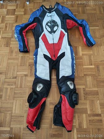 Combinaison moto DAINESE en 1 pièce.