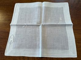 Stofftaschentuch weiss mit Stickerei Buchstabe A gebraucht