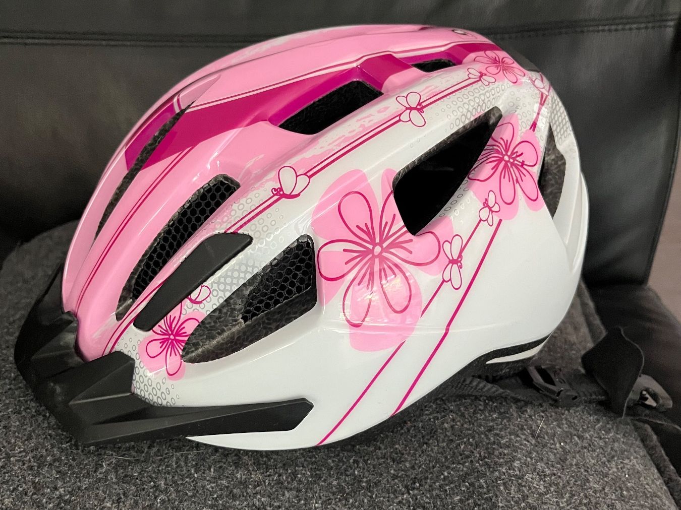 Caschi: Kinder Velo Helm Gr 46-51 mit Licht – Usato da Sisseln AG venduto da SaDy211