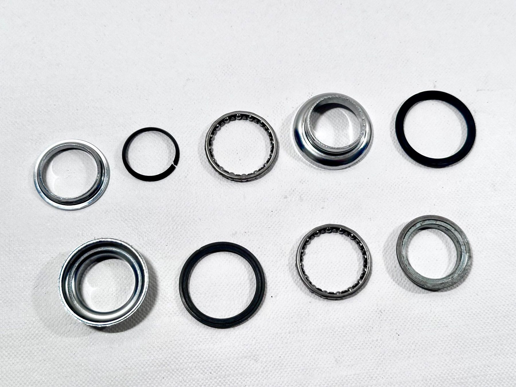 Ersatzteile: Cane Creek VP-A32 / 1" sealed thraedless ahead headset – Gebraucht aus Luzern von bikeandbeltcom 1
