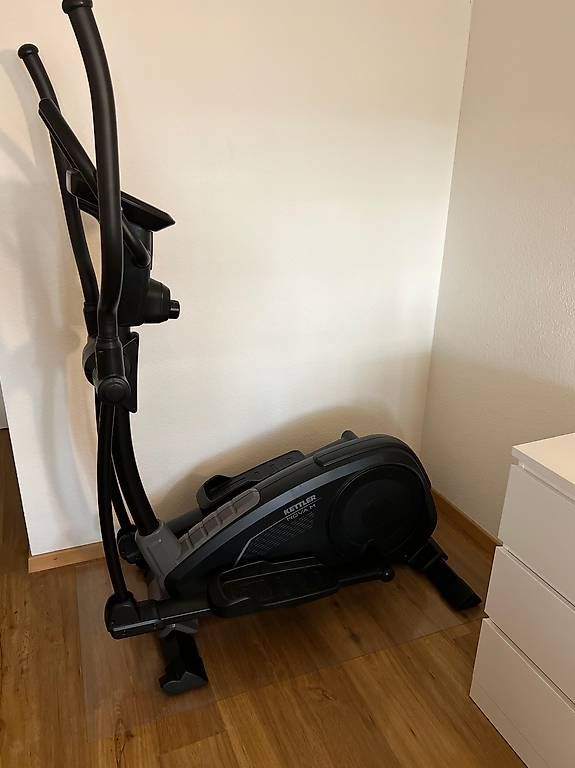 Vélos d'appartement: Crosstrainer Kettler Sport Nova M – D'occasion à Affoltern am Albis par tan_b6jr 1