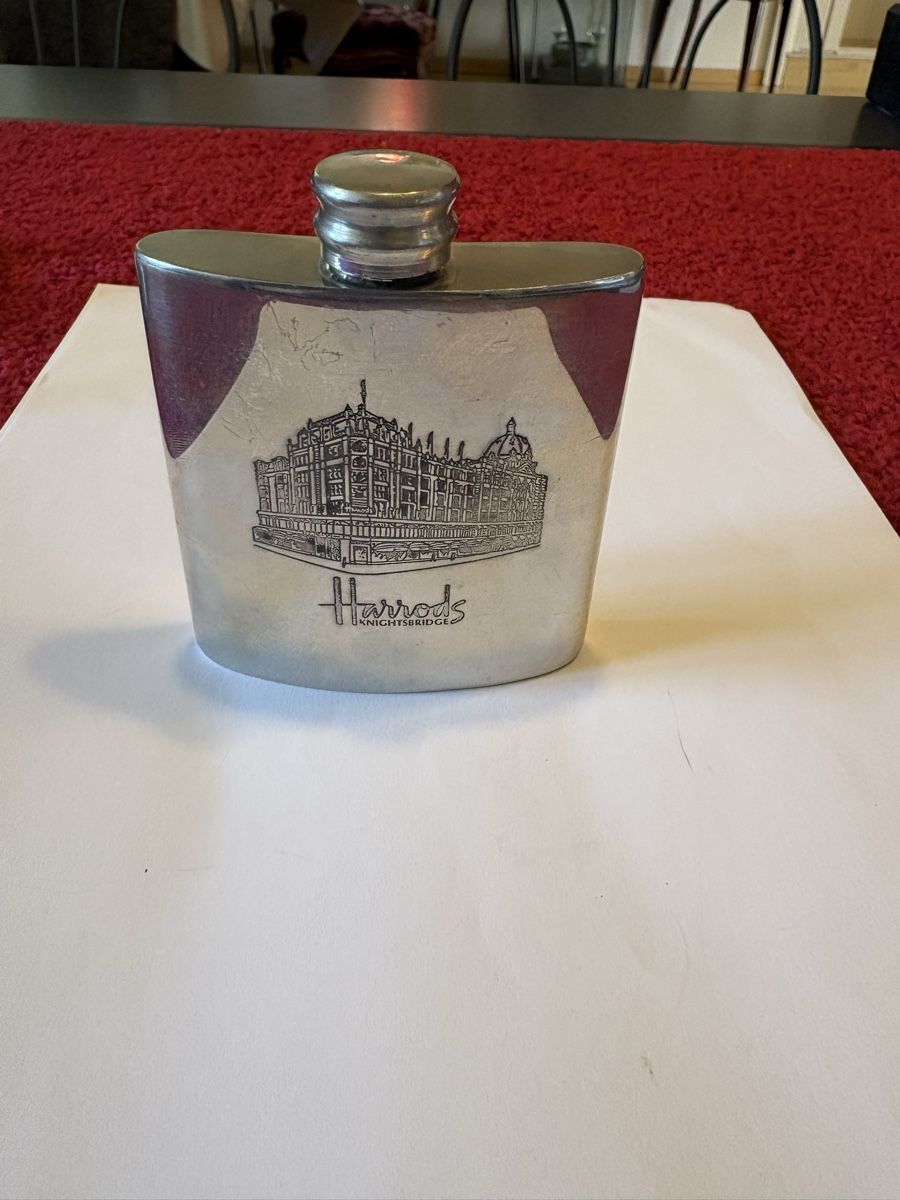 Autres: Harrods flache  – D'occasion à Murten par Tzaugg 1
