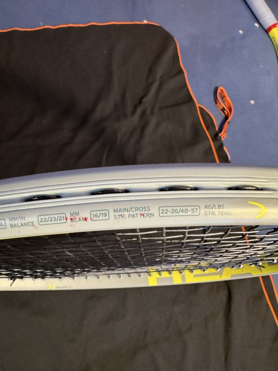 Head Racchette: Head EXTREME Tour 305g, Griffgrösse 3 – Usato da Wettingen venduto da Chuljaa 2