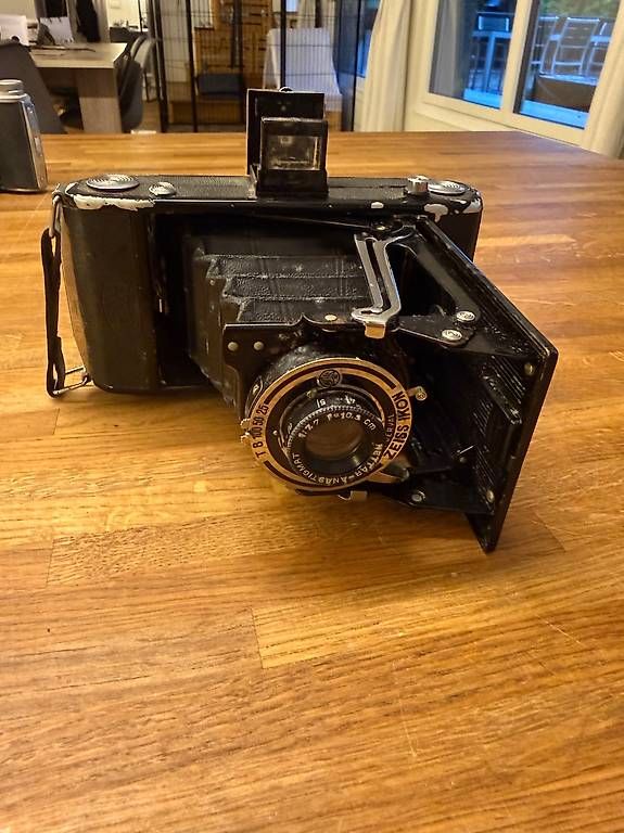 Fotocamera: Vintage Kamera- & Filmsammlung – Usato da  venduto da  3