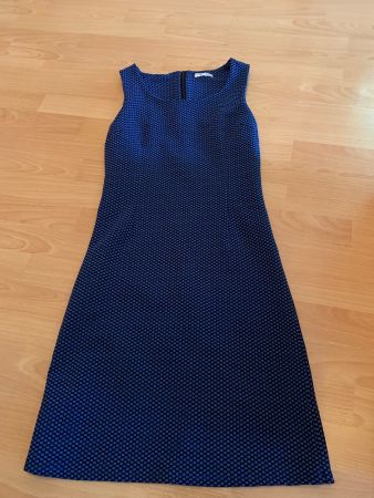 Jolie robe de marque Mangilla t. 36 ou S
