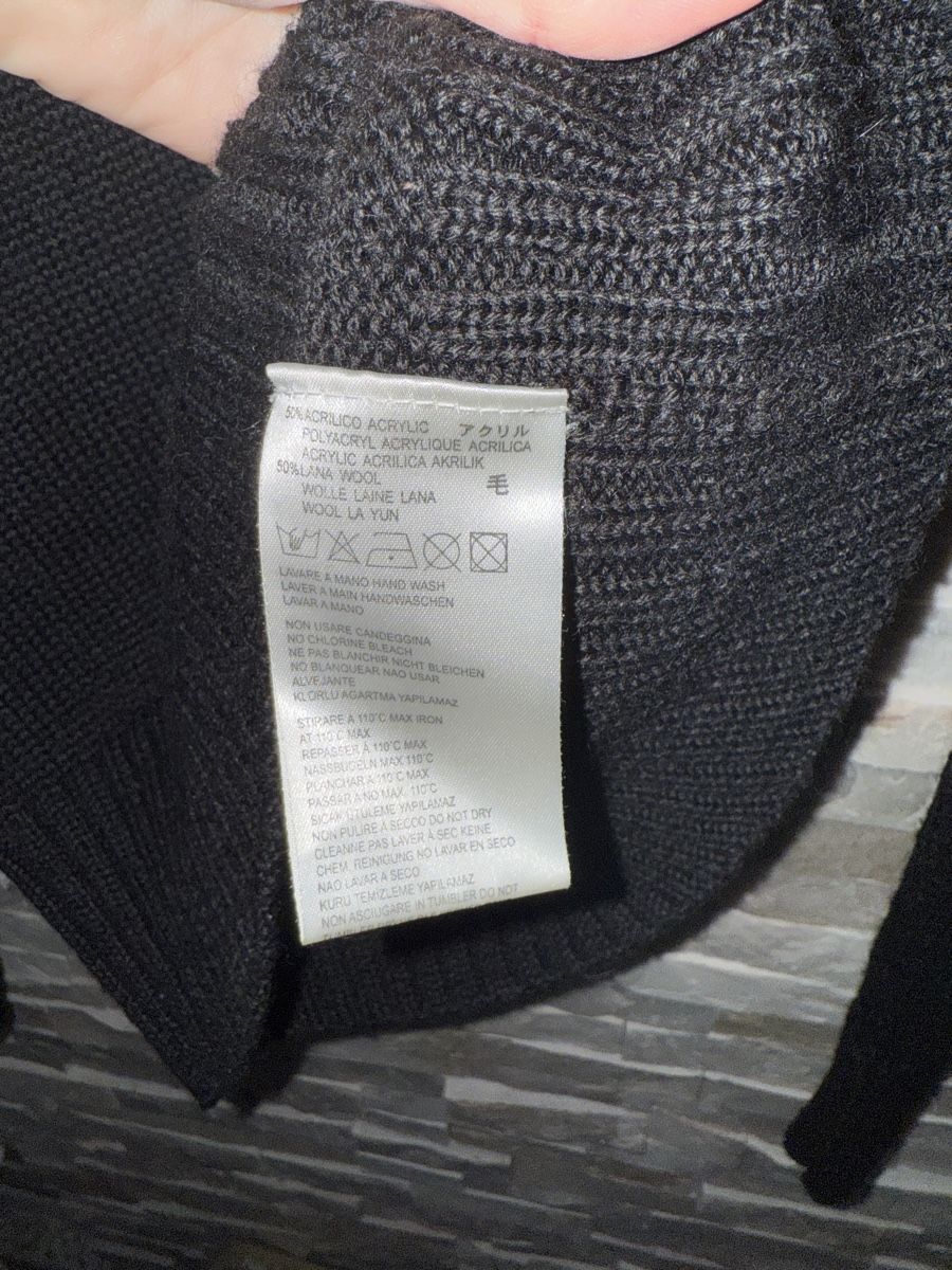 Diesel Pullover & Sweatshirts: Damen Diesel Strickpullover Gr. M schwarz V-Ausschnitt Stick – Gebraucht aus Zürich von JOD213 3
