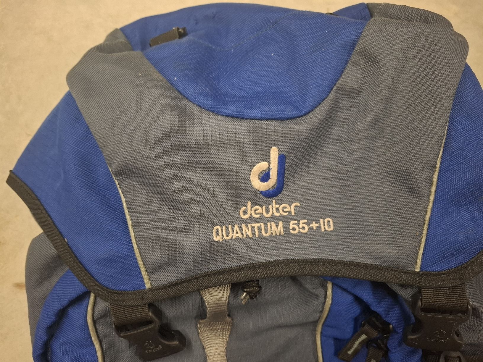 Deuter Zaini: Deuter Quantum 55+10 Rucksack blau  – Usato da Rüegsauschachen venduto da NelliB