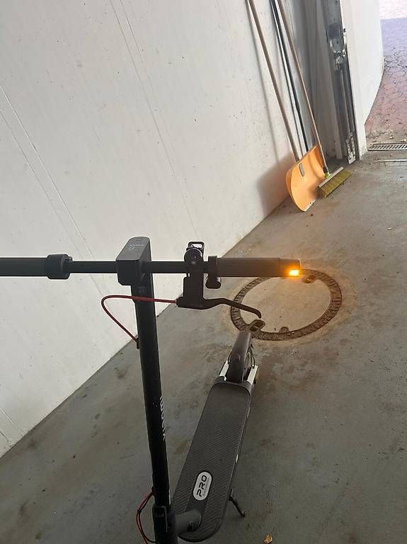 Elektromobile: E-SCOOTER XIAOMI 5 Pro – Gebraucht aus Stallikon von son_6m69 3