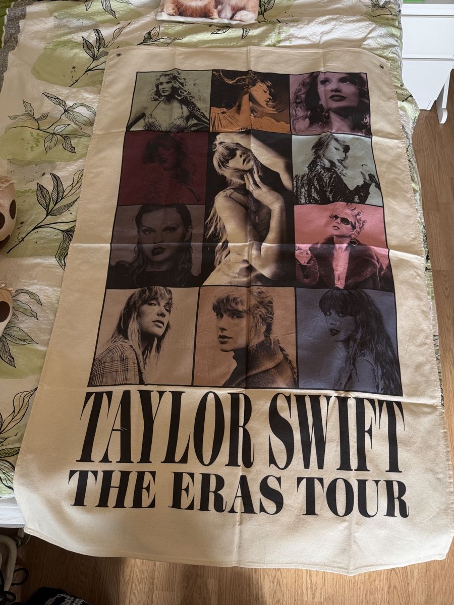 Tutte le decorazioni: Taylor Swift "The Eras Tour" Tapestry – Nuovo (secondo la descrizione) da Amriswil venduto da tar_chc5