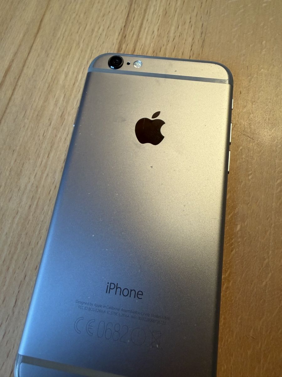 Apple Handys / Smartphones: IPhone 6 Spacegrey, 16 GB – Gebraucht aus Chur von Sim7000 5