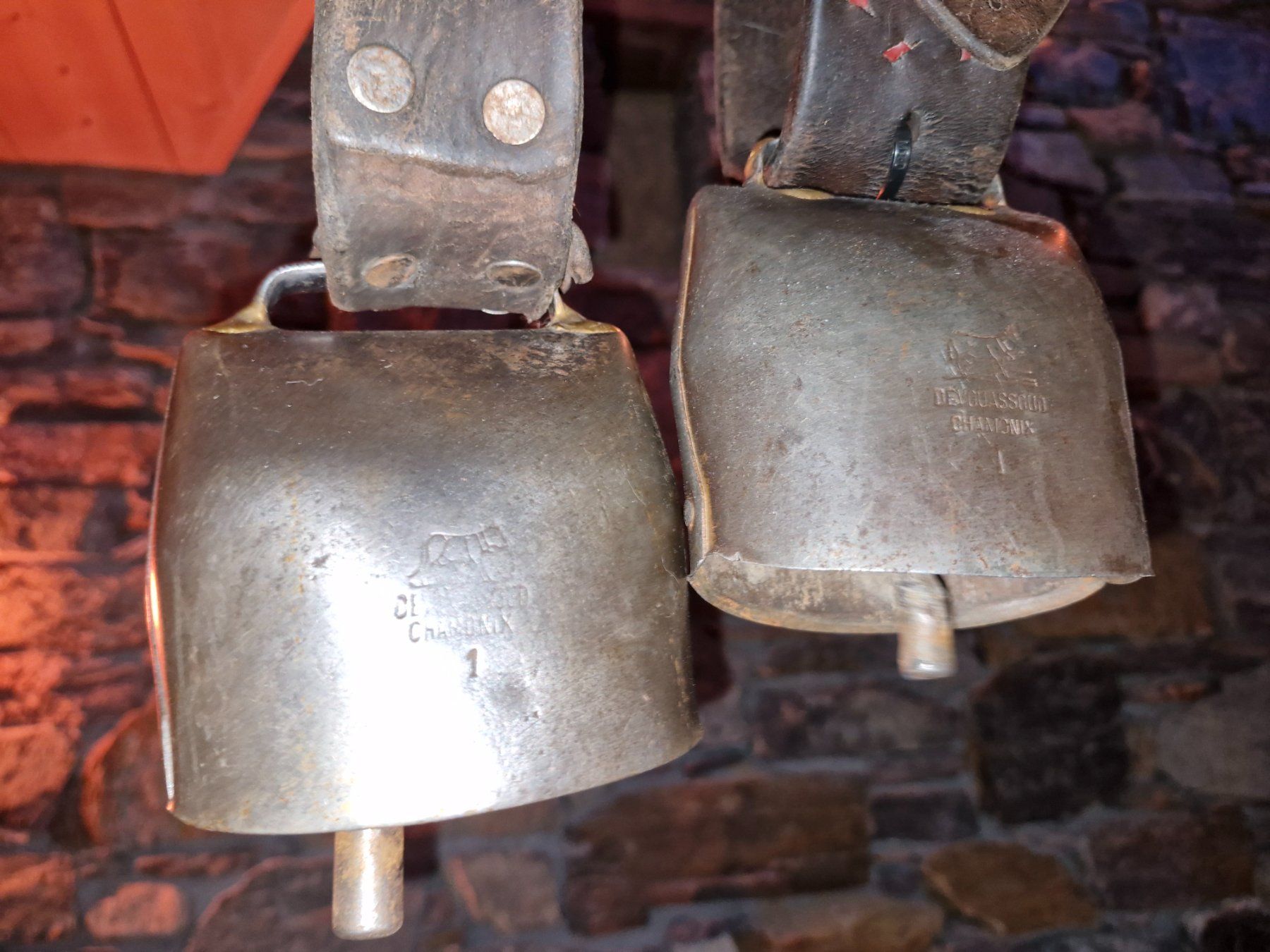 Cloches & sonnailles: Glocken Treicheln – D'occasion à Guarda par rue_bpd7 1