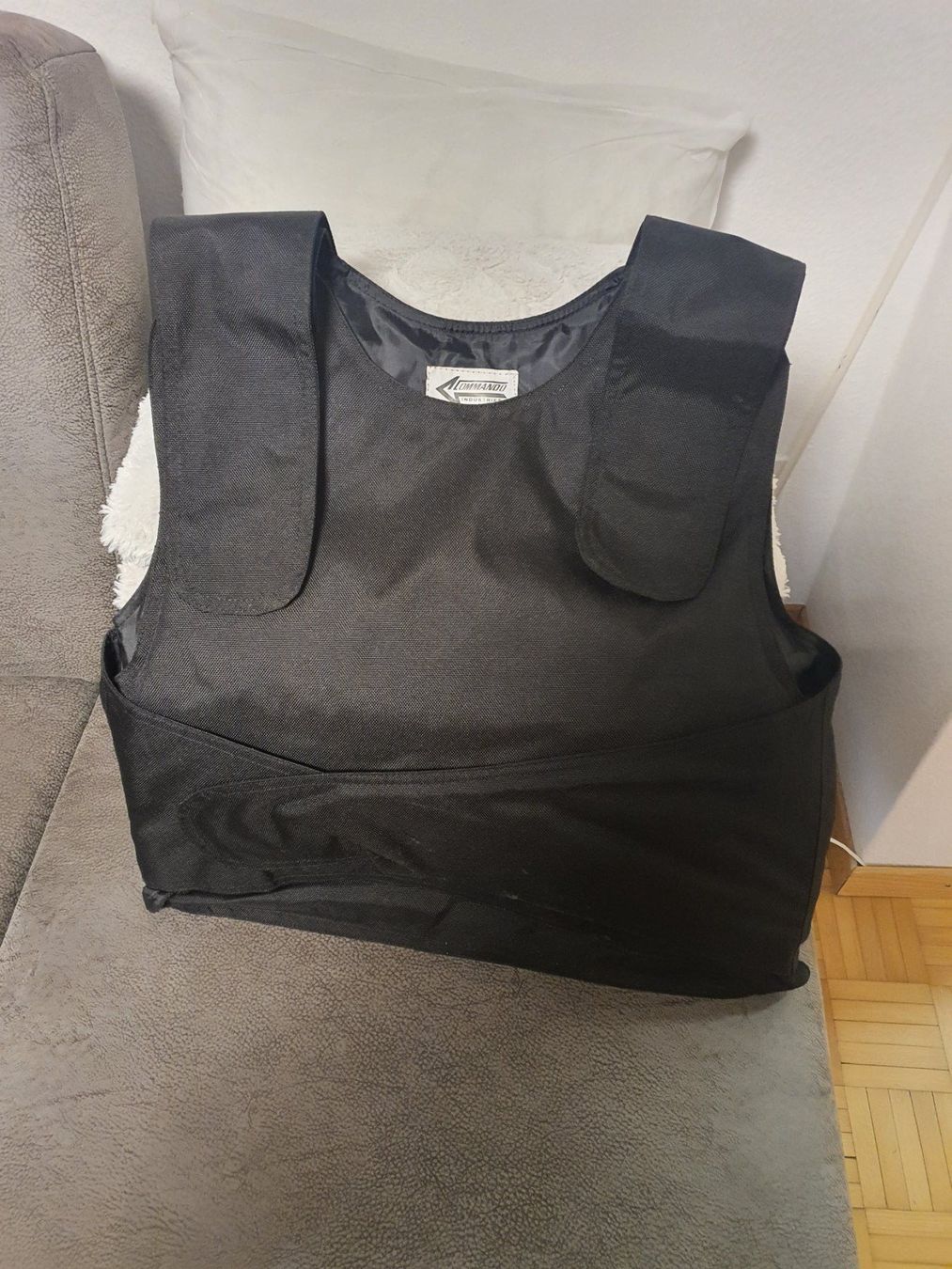 Comma Gilet & Giacche: Sicherheits Schutzweste – Nuovo (secondo la descrizione) da Erstfeld venduto da Gina033