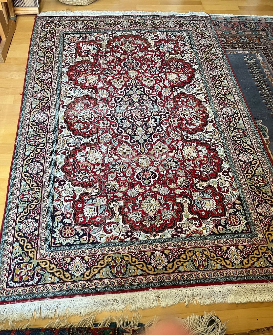 Teppiche: Tapis en soie ancien – Gebraucht aus Yverdon-les-Bains von beth6700