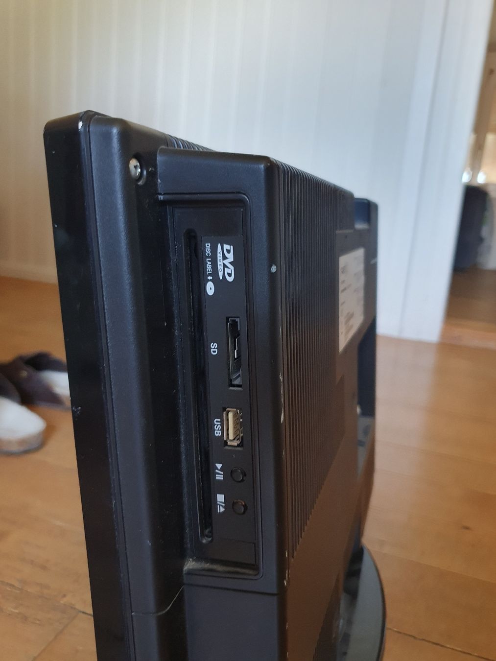 Fernseher: tv 17 zoll mit cd fach – Gebraucht aus Speicher von Pandora.64 3