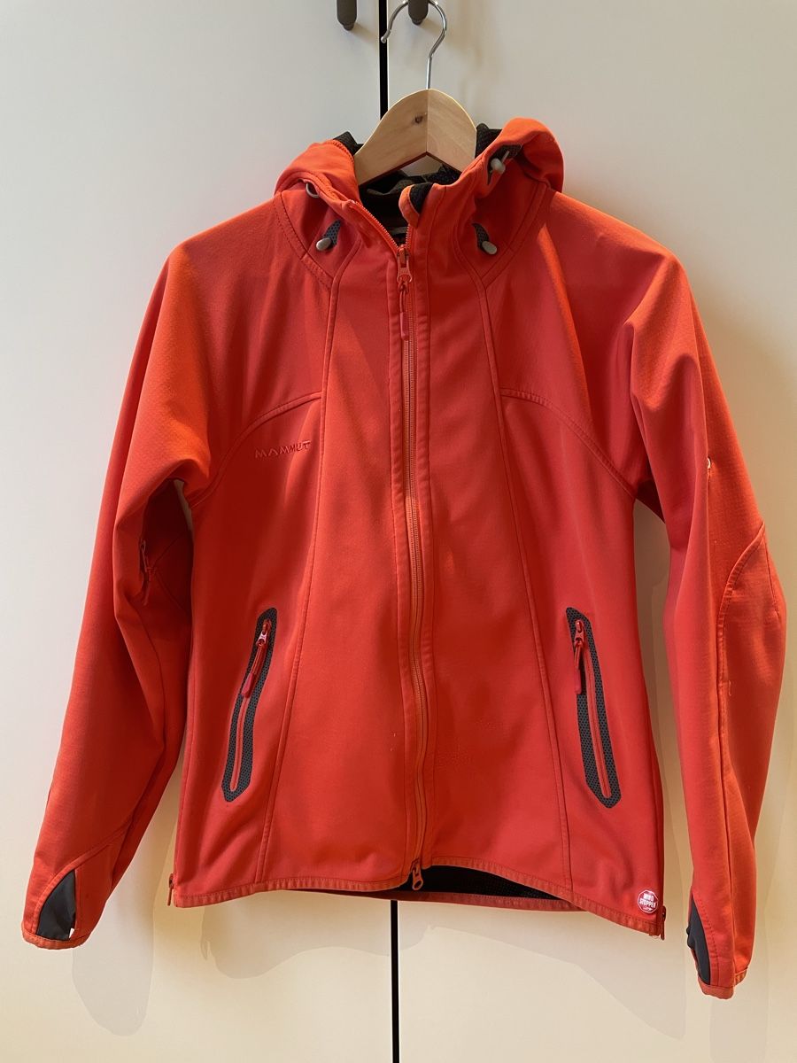 Mammut Giacche: Veste Softshell Mammut – Usato da Couvet venduto da ElodiM