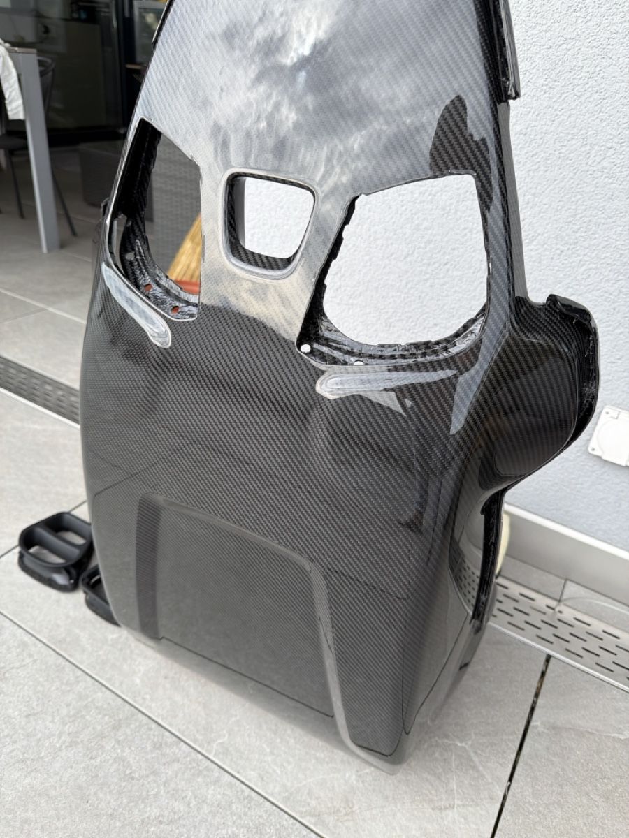 Porsche Alle Autoersatzteile: Porsche 992 Schalensitz aus Carbon – Gebraucht aus Wolfwil von Rolex1 3