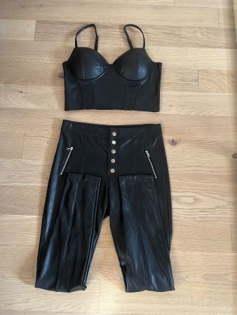 Schwarzes Lederimitat Set, ideal für den Ausgang! Grösse 38