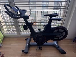 Hometrainer Matrix ICR50 mit Wattmesser