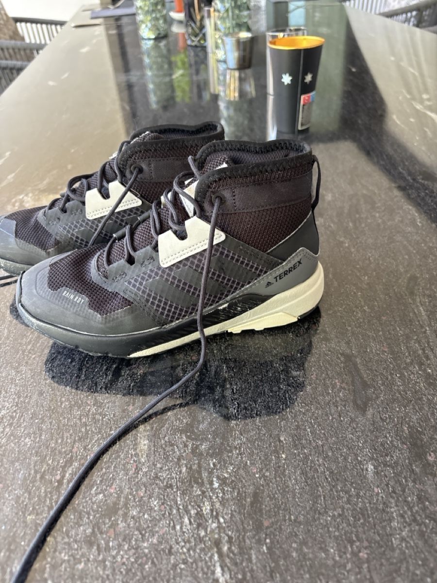 Adidas Chaussures garçon: Adidas Wanderschuhen  – D'occasion à Salenstein par sehrgut 2