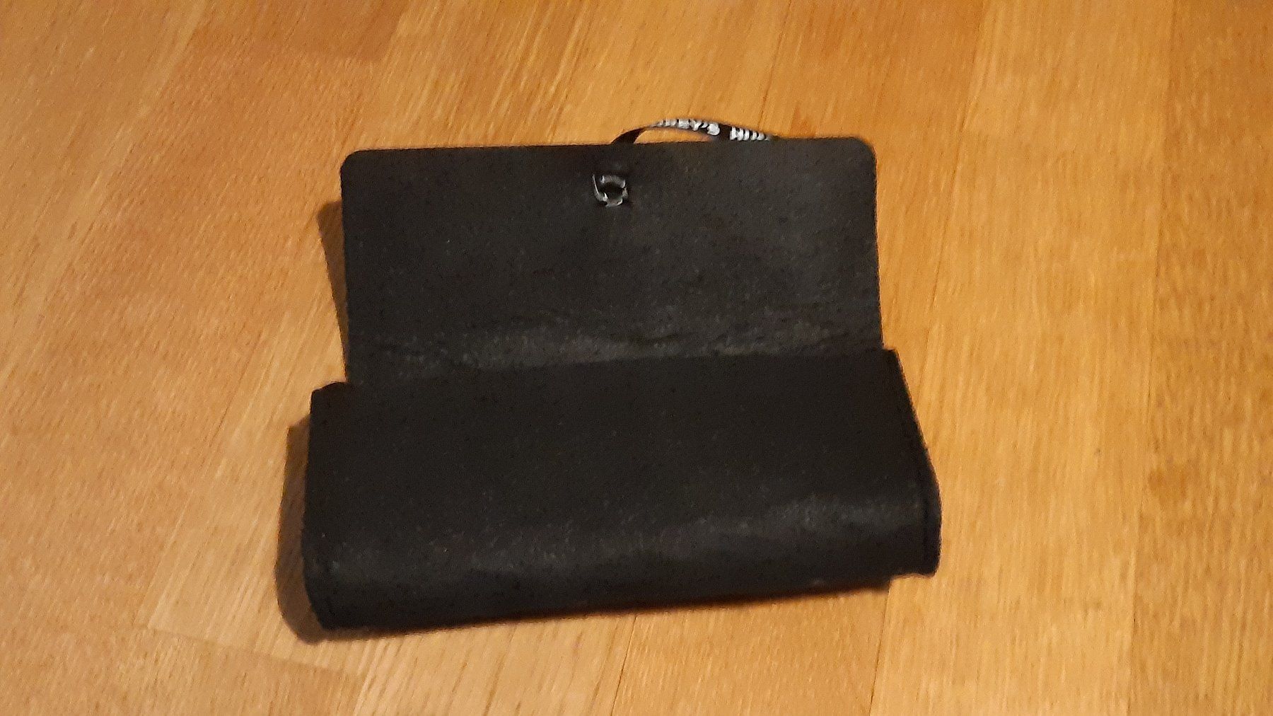Sonstige Kleidung & Accessoires: Brillenetui – Gebraucht aus Sarnen von Ver01dg 1