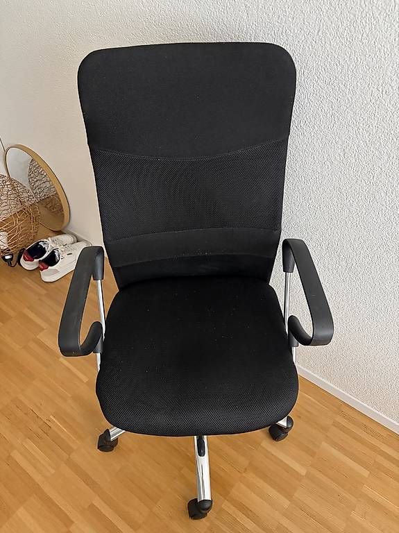 Chaises: Bürostuhl gratis – D'occasion à Luzern par joe_2929 1