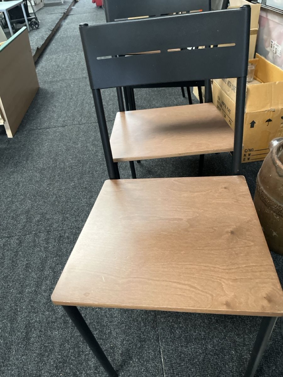 Sedie: 5 Stuhle Holz Metall – Usato da Oberkirch LU venduto da ryb_qlf8 1