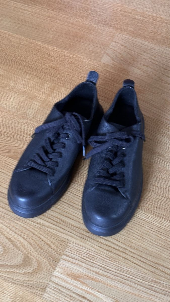 Ecco Scarpe da uomo: Sneaker Ecco Leder schwarz Grösse 37 – Nuovo (secondo la descrizione) da Bern venduto da WiederWert
