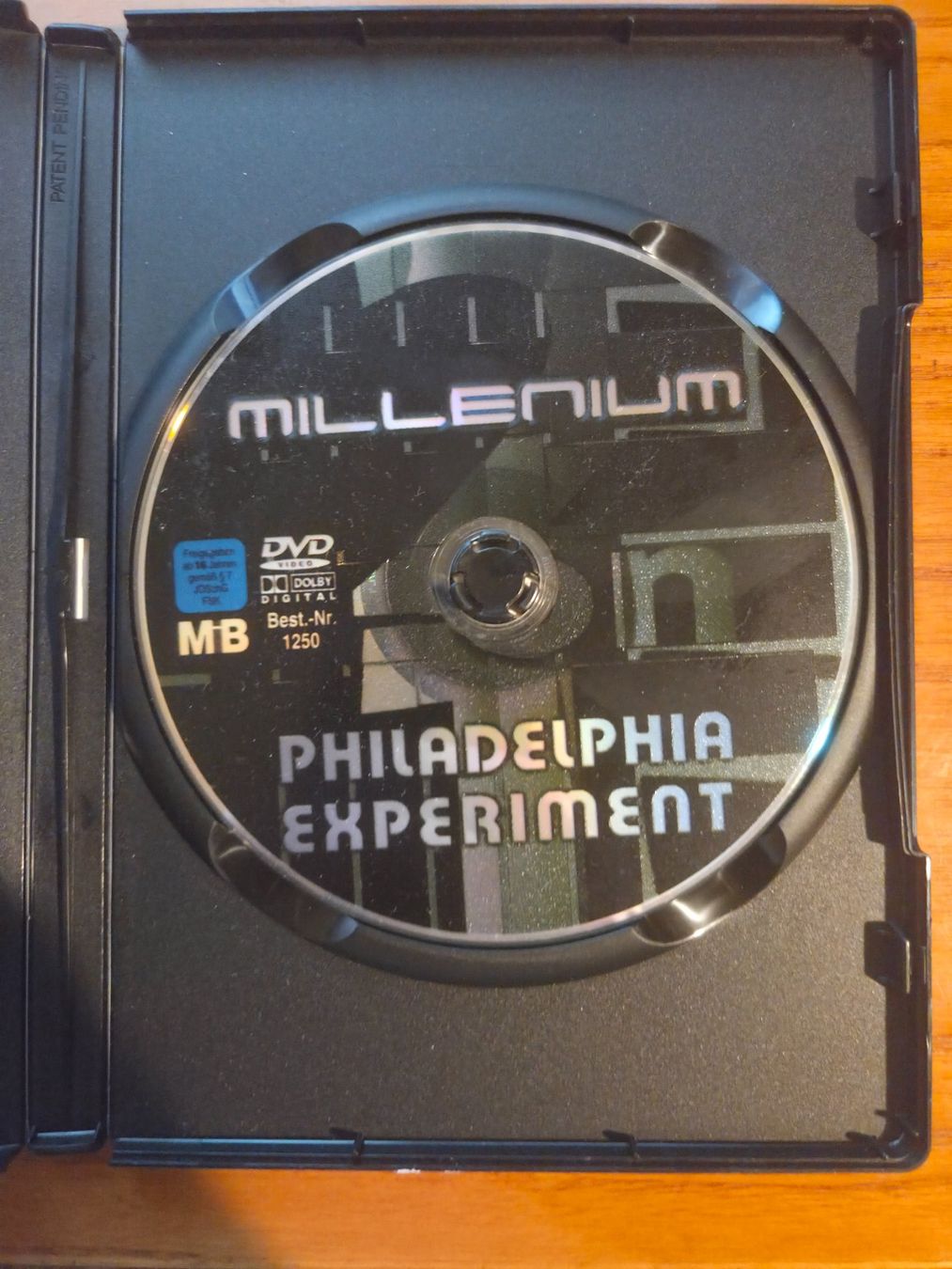 Tous les DVDs: Millenium + Philadelphia Experiment | 2 Sci-Fi Filme | DVD – D'occasion à Aldesago par lusuardi 1