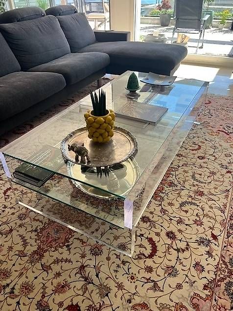 Tavoli: Elegant Coffee table  – Usato da Männedorf venduto da pfh_9859 1