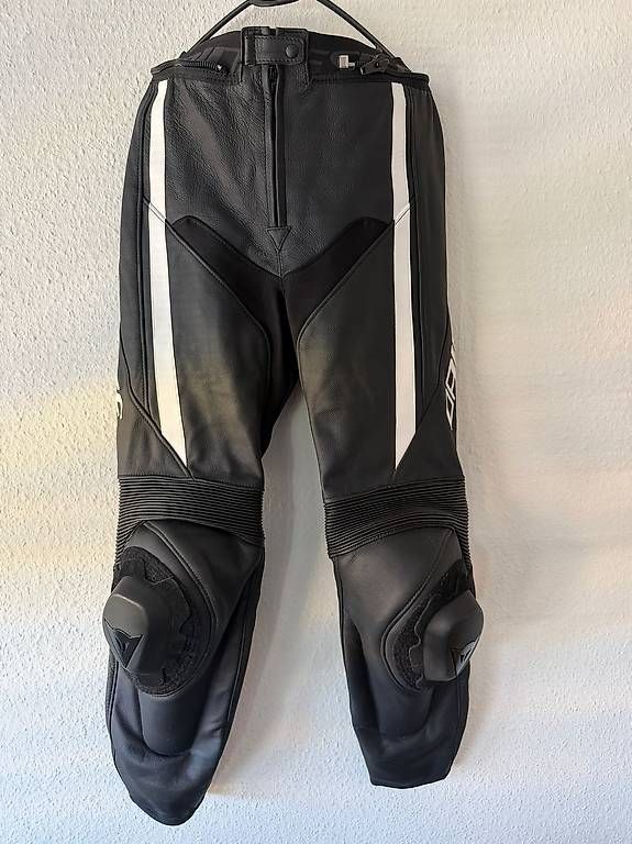 Dainese Giacche: Dainese femme cuir – Usato da Meyrin venduto da Ernes.01 2
