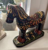 Grosse Figurensammlung mit Regal – teils Gelzer Keramik