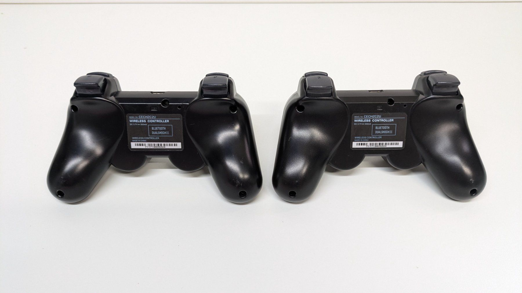 Controller: 2 Controller für PS3 (Dritthersteller) – Usato da Menziken venduto da mame18 1