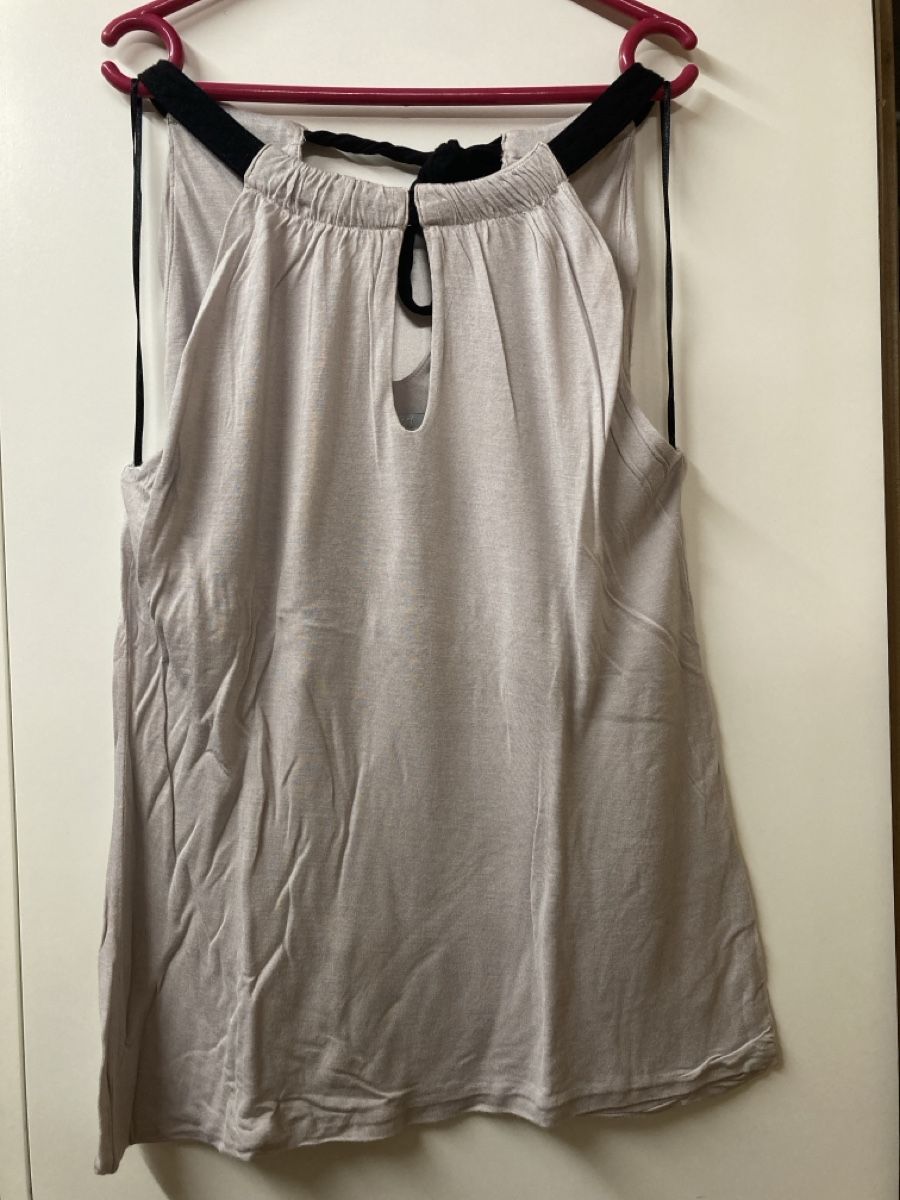 H&M Tops: Top beige  – Neuf (Voir description) à Urtenen-Schönbühl par alessibas
