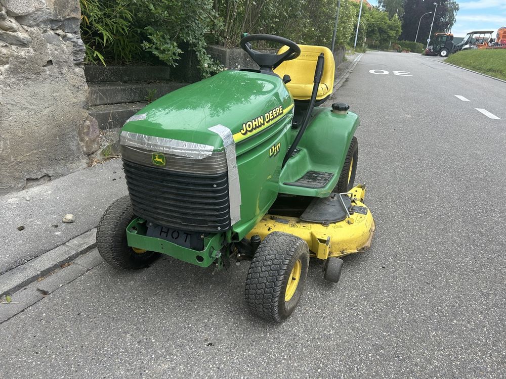 Rasentraktor John Deere LX277 mit 48“ Mähwerk Kaufen auf Ricardo