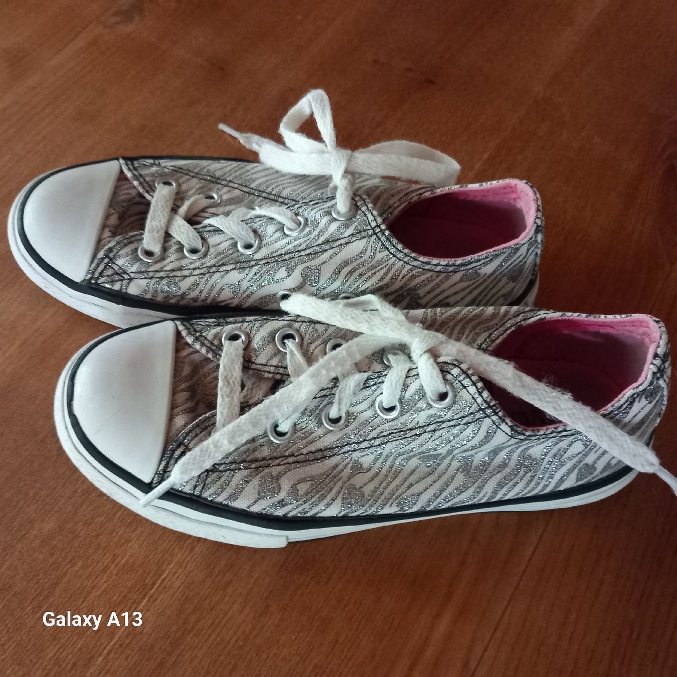 Converse Scarpe per ragazze: Converses 32 – Usato da Courrendlin venduto da tititchoun