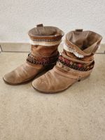 Bullboxer Wildlederstiefeletten im Ethno-Look, Grösse 38
