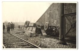 3 Fotografien LKW Unfall, französischer