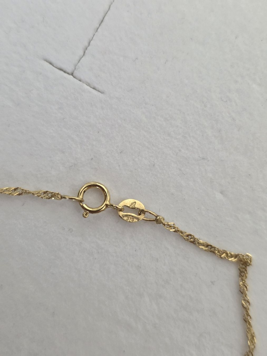 Amor Catenine: Goldkette mit Schmetterlinganhänger – Usato da Solothurn venduto da leo_8kdh 3
