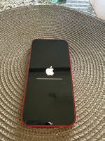 Rotes iPhone 14 in top Zustand